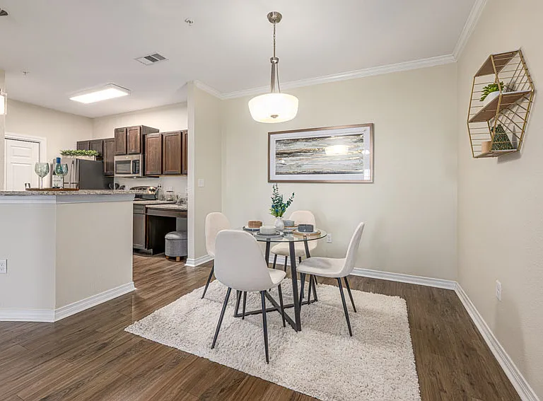 Belmere Luxury Apartments — Photo 17