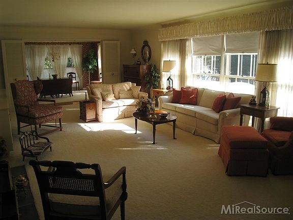 2nd image of 83 Blairmoor Ct