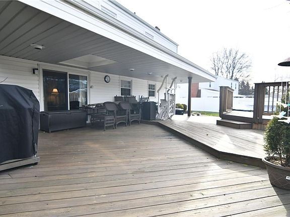 5th image of 192 Green Hill Dr