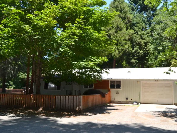 122 Barlow St, Cave Junction, OR 97523