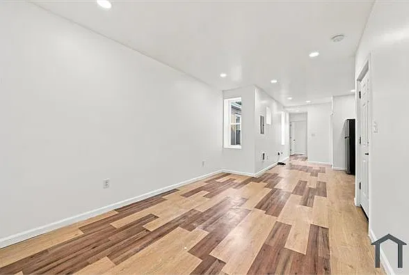 2 bed, $1,345 — Photo 2