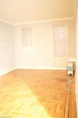 Sold by Momentum Real Estate LLC | media 28