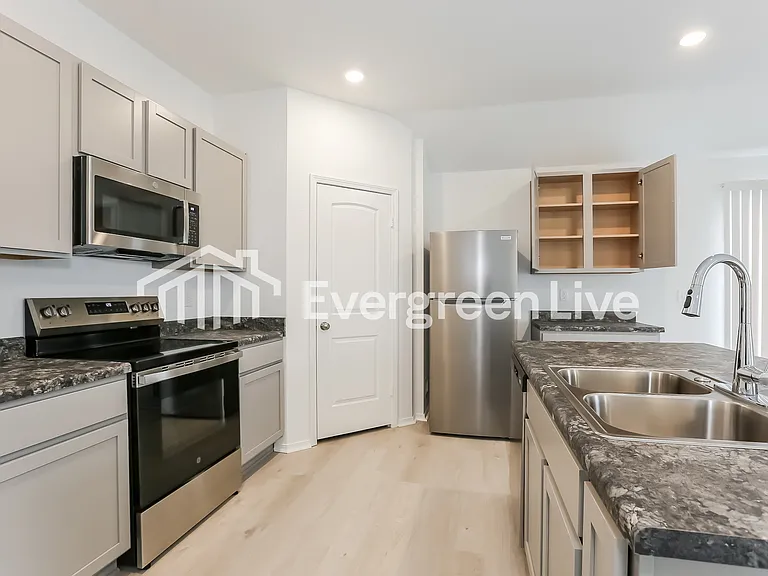 103 Powder River Dr — Photo 6