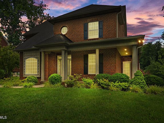 2nd image of 1238 Harrison Glen Ln
