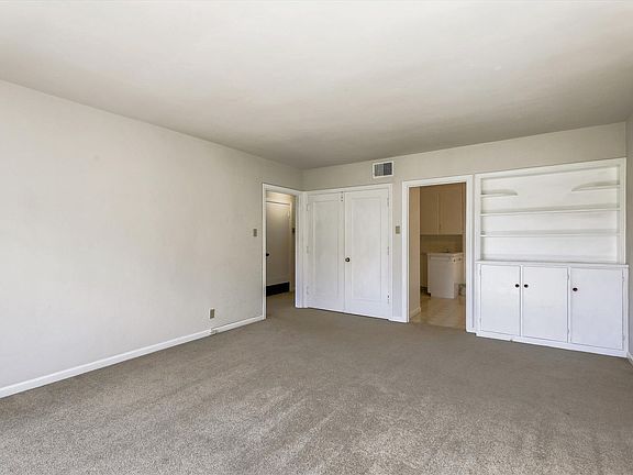 4th image of 2223 Lake St APT 204