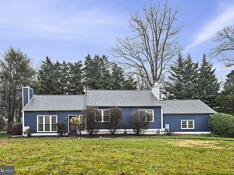 1008 Park St SE — Photo 1