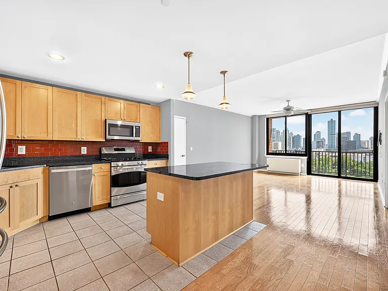 700 Grove St #1209 — Photo 1