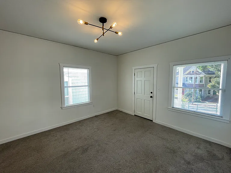 418 W Main St #2 — Photo 4