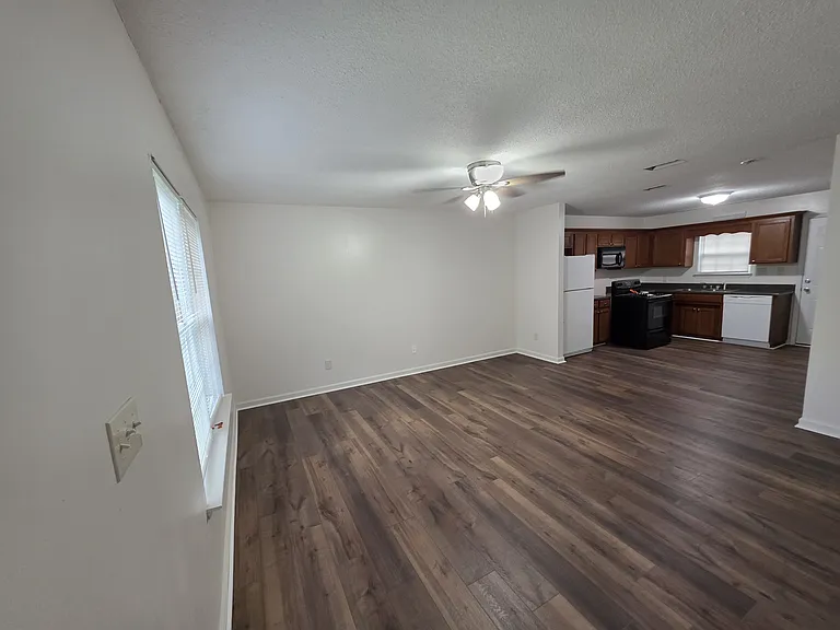 101 Raiford St #101 — Photo 9