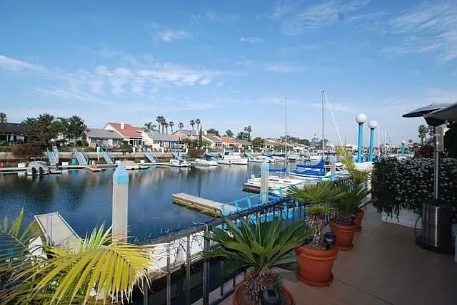101 Antigua Ct — Photo 1