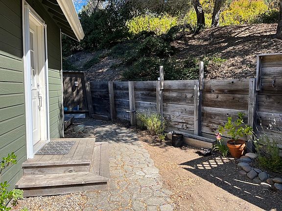 2nd image of 284 Allan Ln