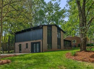 1724 Clarendon Dr, Greensboro, NC 27410