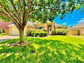 902 Cashew Ln Photo 1