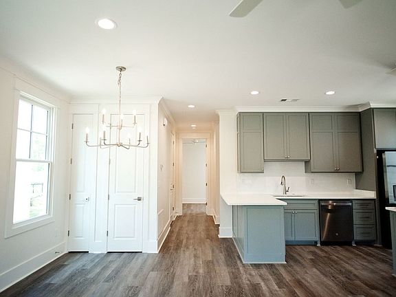 3rd image of 1303 Old Sardis Rd