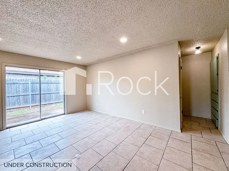 7024 Woodlake Dr — Photo 6