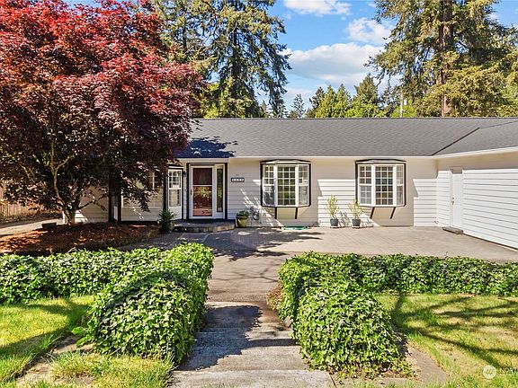 3rd image of 6355 111th Street SW