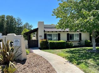 270 Candlelight Dr, Santa Rosa, CA 95403