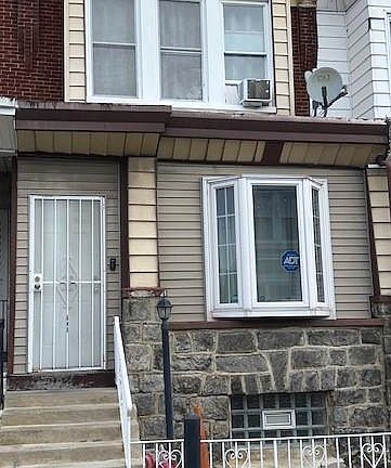 2nd image of 1339 E Airdrie St