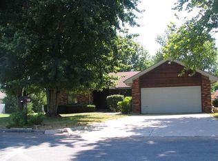 916 Dabney St, Nixa, MO 65714