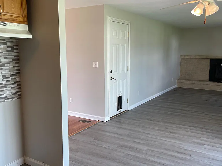 7883 Sebring Dr — Photo 6