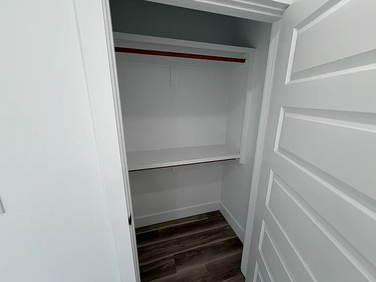 916 N Sang Ave — Photo 13