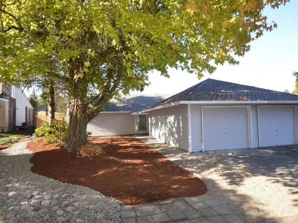 6017 SW Heights Ln, Beaverton, OR 97007