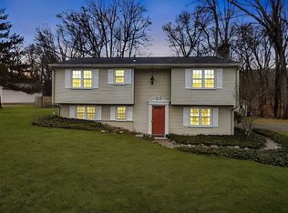 129 Somers Rd, Hampden, MA 01036