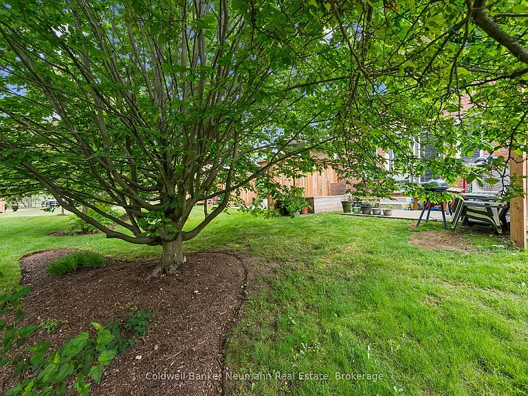 165 Terraview Cres #2 — Photo 35