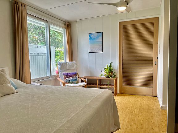 2nd image of 49 Kaiholu Pl #1