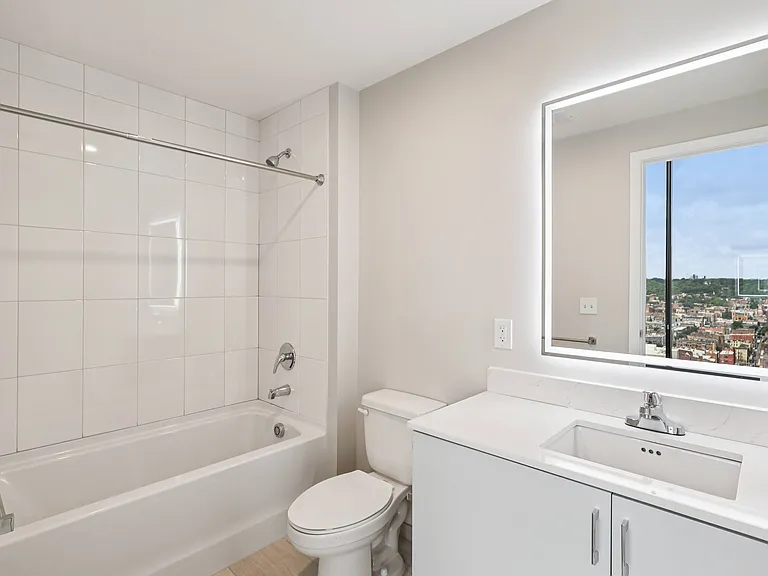 7 West 7th Apartments — Photo 49