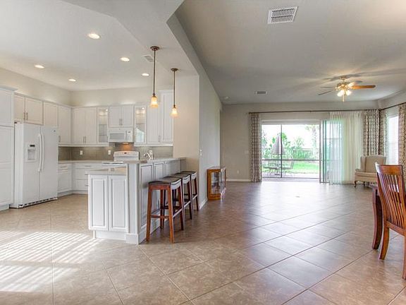 4th image of 5005 Cobble Shores Way