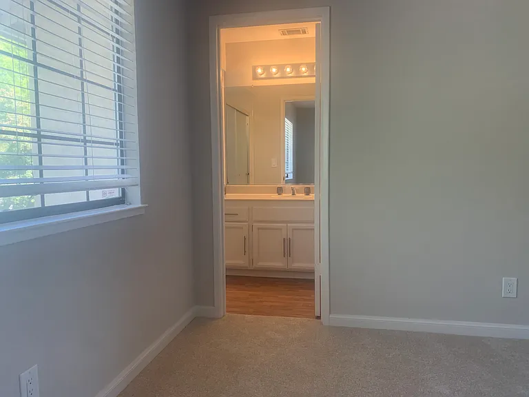 413 Brutus Ct — Photo 27