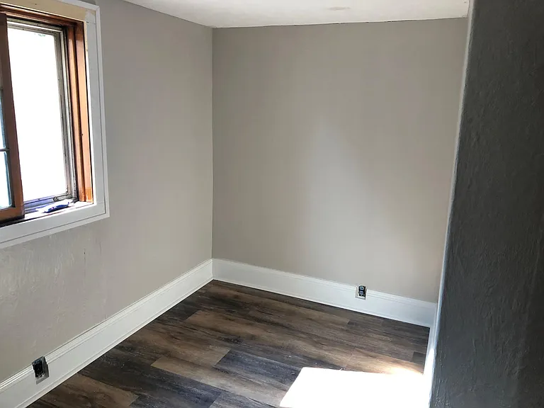 13440 Courtland Ave — Photo 9