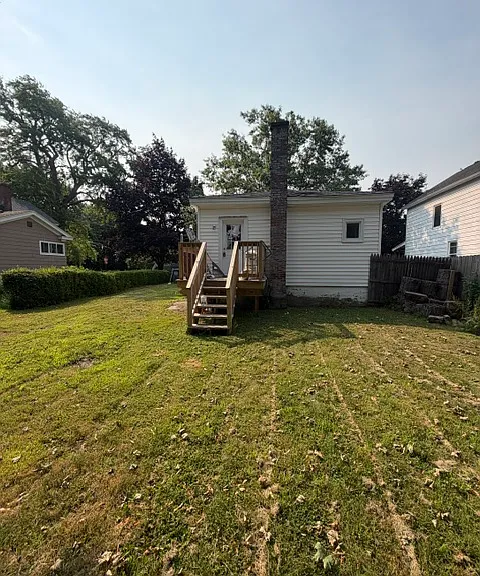 219 E Bridge St — Photo 5