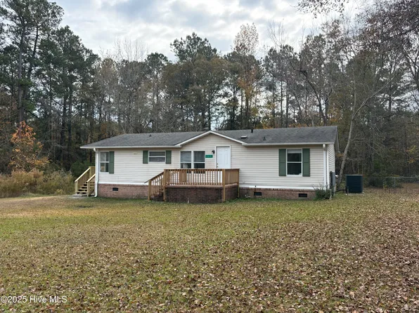 345 Lanier Avenue, Rocky Point, NC 28457
