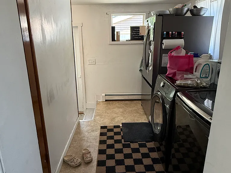 715 Cornelia St — Photo 6