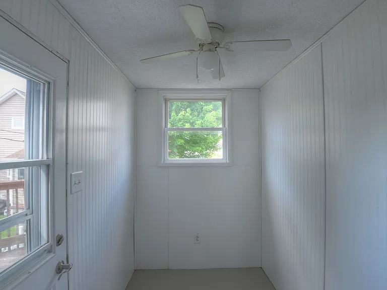 742 Lemington St — Photo 17