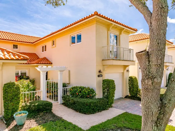 5144 Saint Davids Dr, Vero Beach, FL 32967