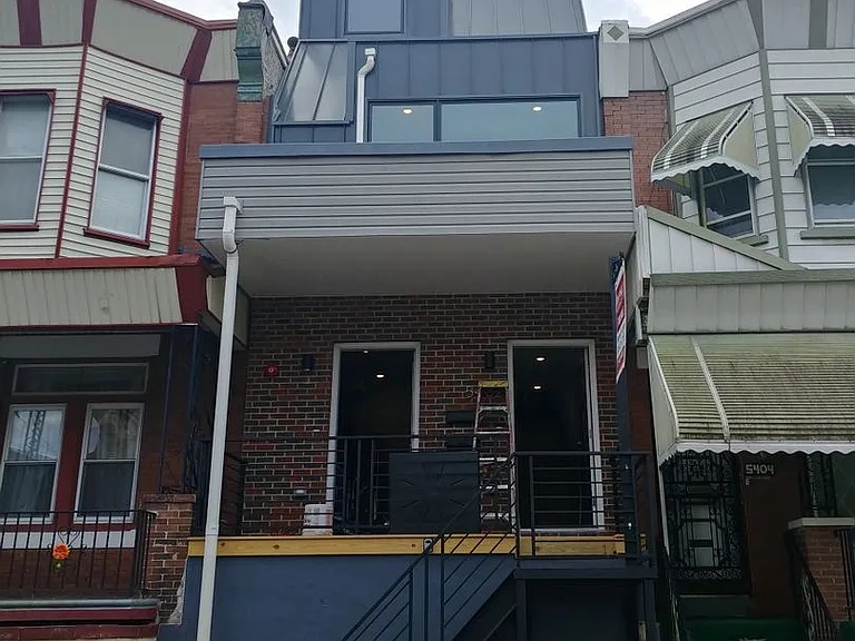 5402 Webster St — Photo 5