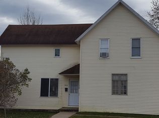 201 E 1st St APT A, Merrill, WI 54452