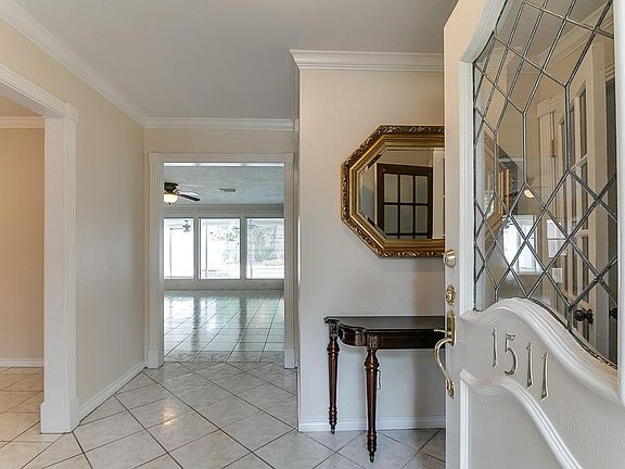 3rd image of 1511 Hannington Dr