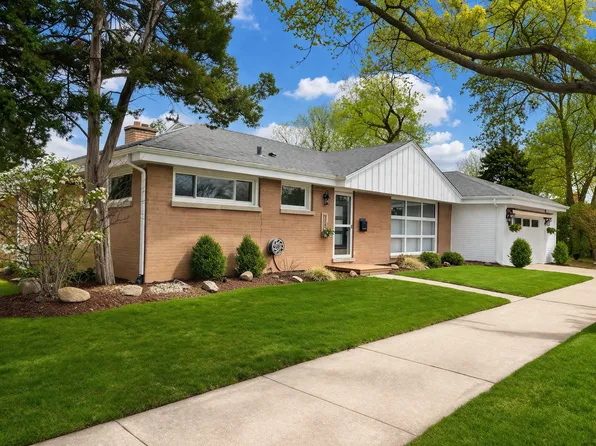 6803 N Keeler Ave, Lincolnwood, IL 60712