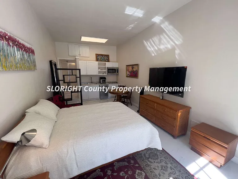 8658 Magdalena Dr #B — Photo 3