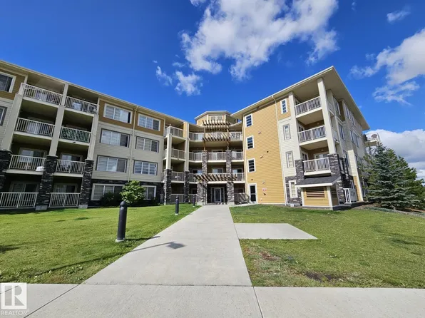 3670 139th Ave NW #205, Edmonton, AB T5Y 3N5