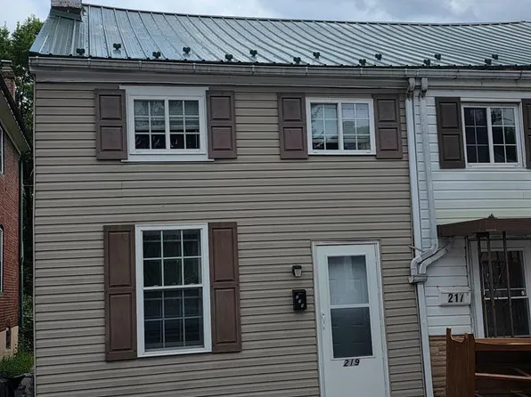 219 Pear St, Cumberland, MD 21502