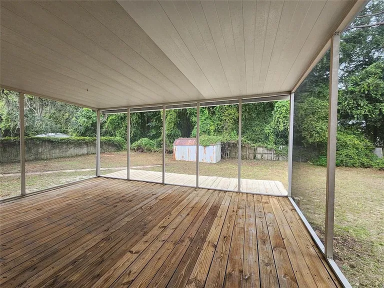 913 Russell Ave — Photo 15