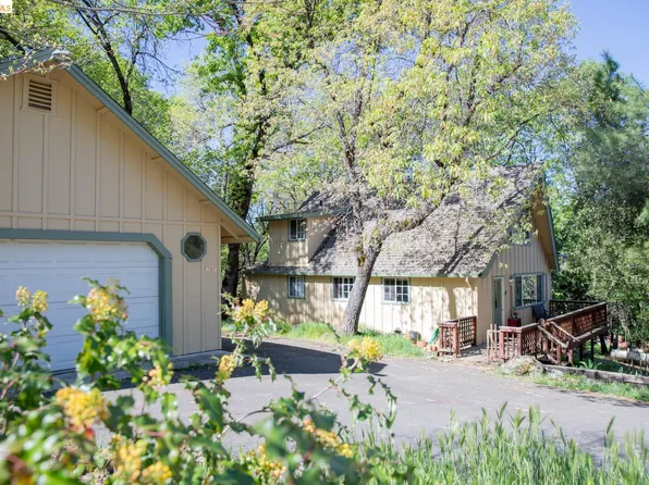 21625 Crystal Lake Dr, Sonora, CA 95370