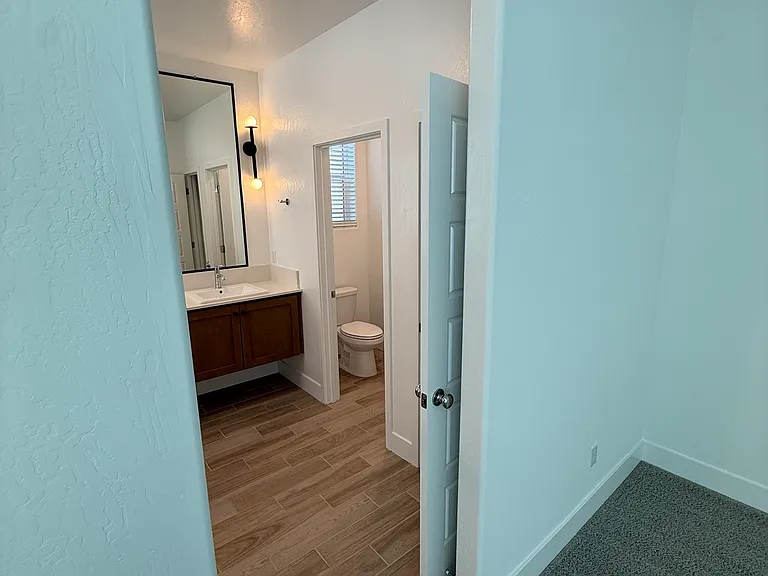2762 E Tamarind Dr — Photo 21