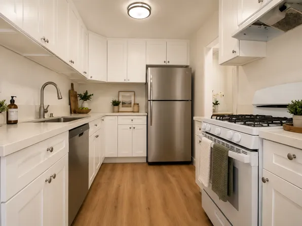 8657 Balboa Blvd #29, Northridge, CA 91325