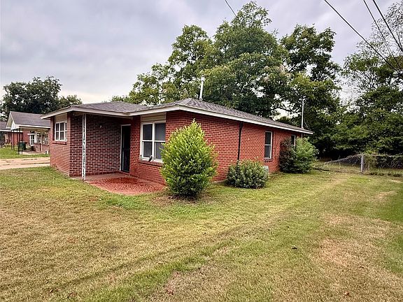 2nd image of 327 Milton Rd